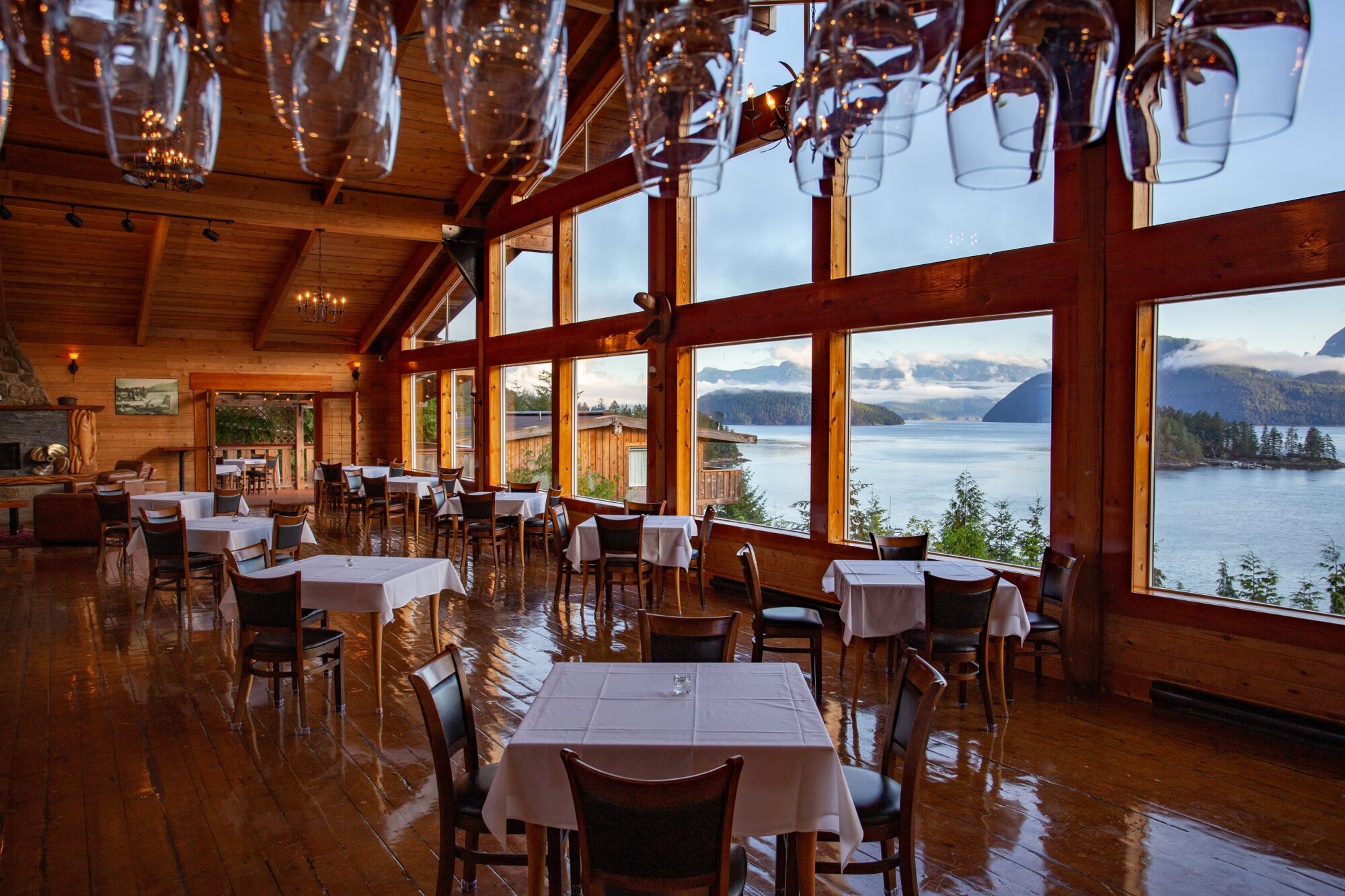 Inlets Restaurant West Coast Wilderness Lodge